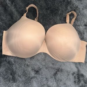 Incredible Victoria’s Secret bra 40 DD